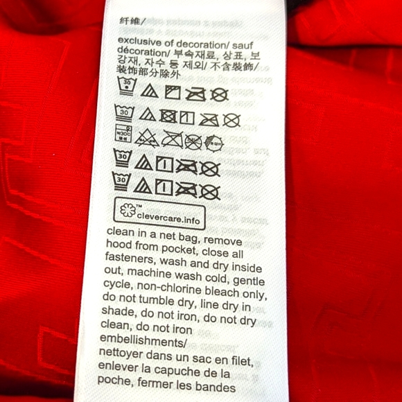 Tommy Hilfiger Men's Medium reversible, water resistant windbreaker (NWT) - Picture 16 of 16